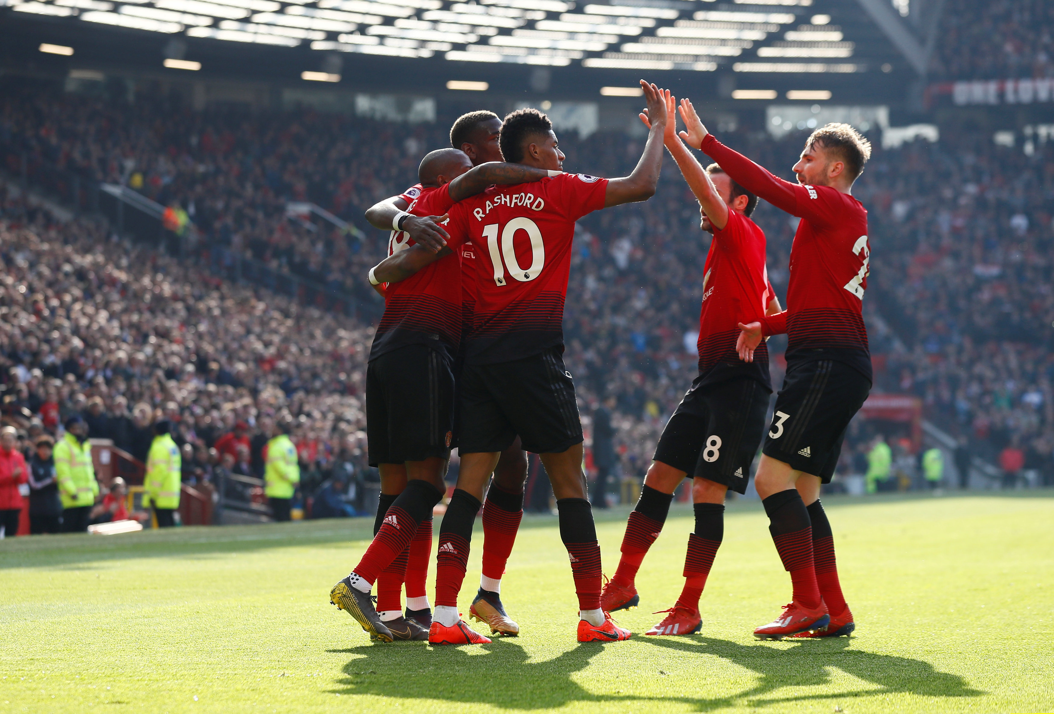 充满挑战的 充满挑战的